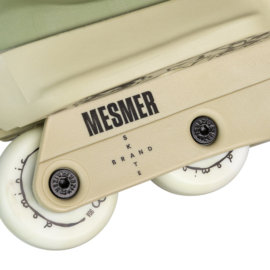 Mesmer-Throne-Dominic-Bruce-Inline-Skate-Frame-and-Wheels-Close-Up-View