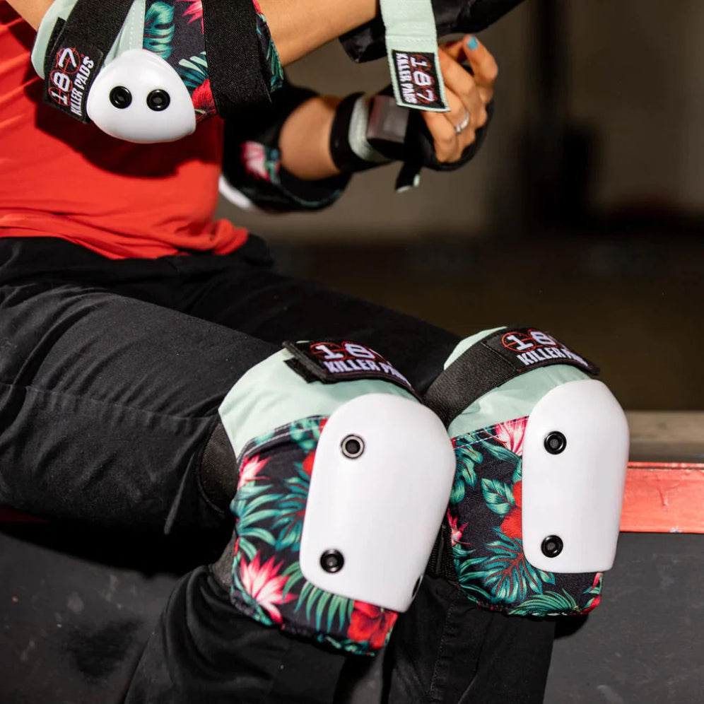 Skate Protective Gear - Helmets, Wrists Guards, Knee Pads & More ...