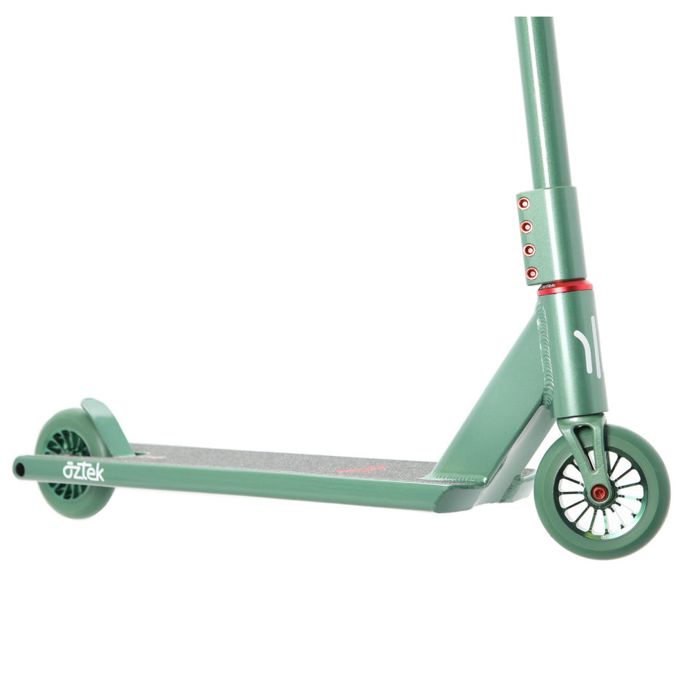 Aztek-Architect-Scooter-Sage-Close-Up