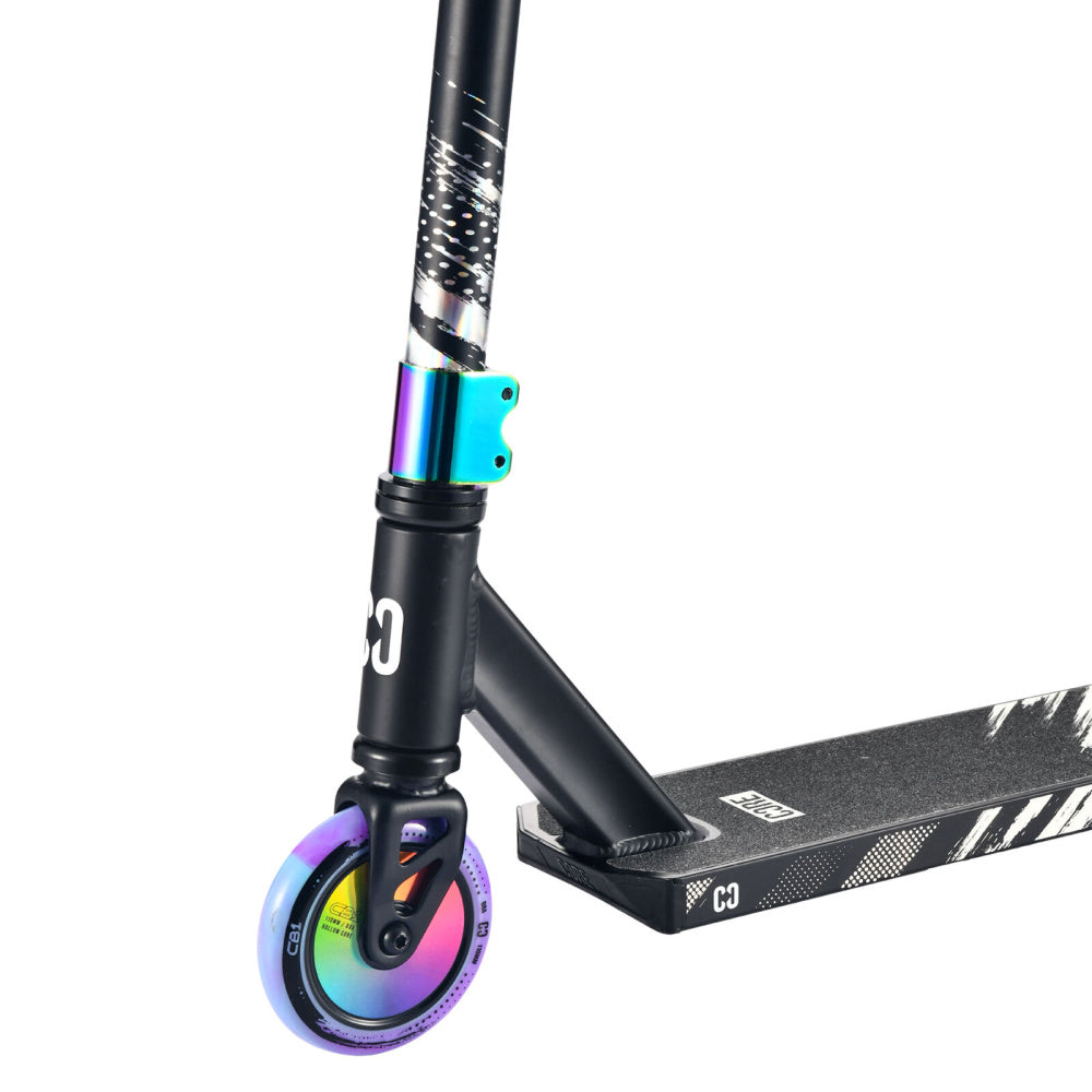 CORE-CB1-Beginner-Stunt-Scooter-Black_NeoChrome-Close-Up-View