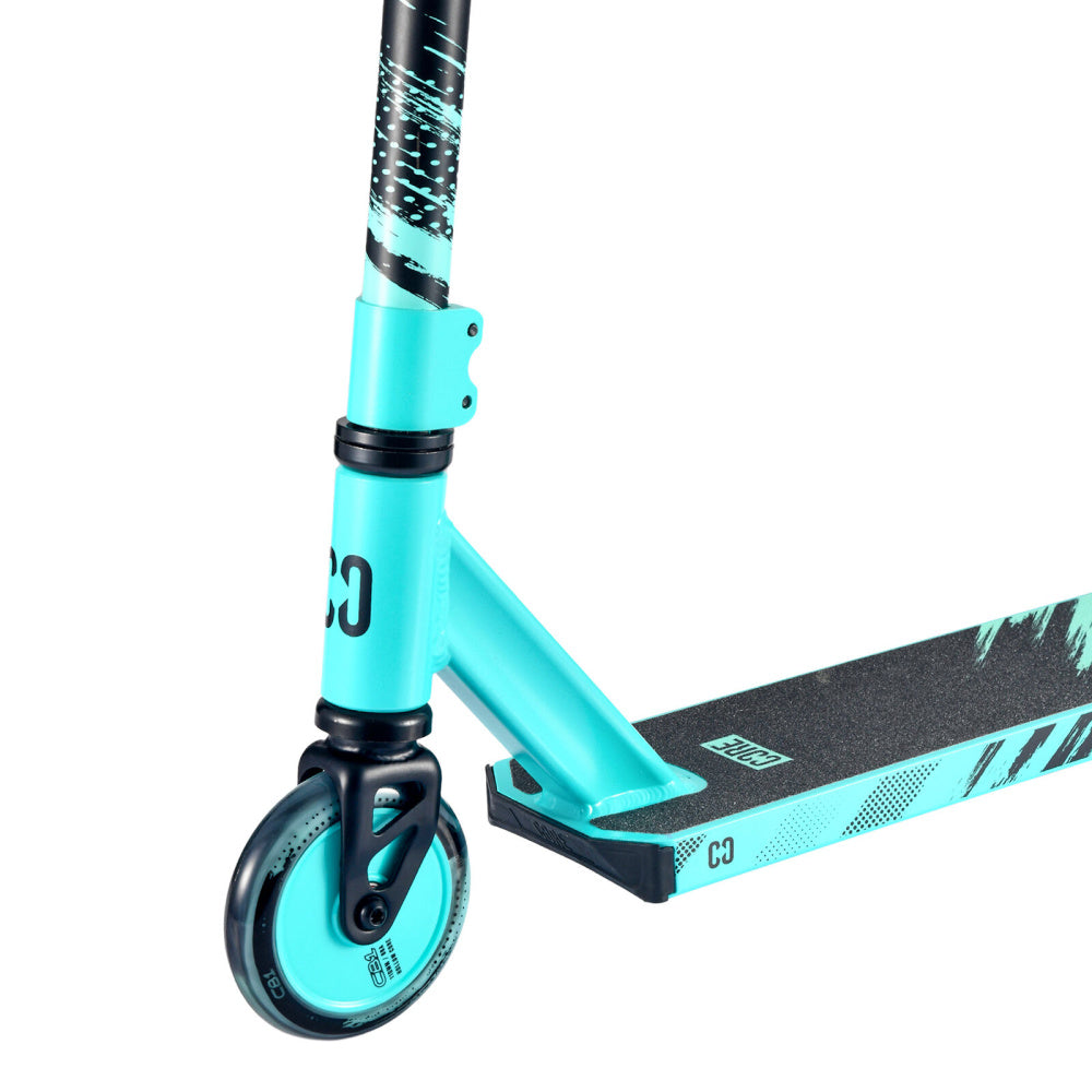CORE-CB1-Beginner-Stunt-Scooter-Black_Teal-Close-Up-View