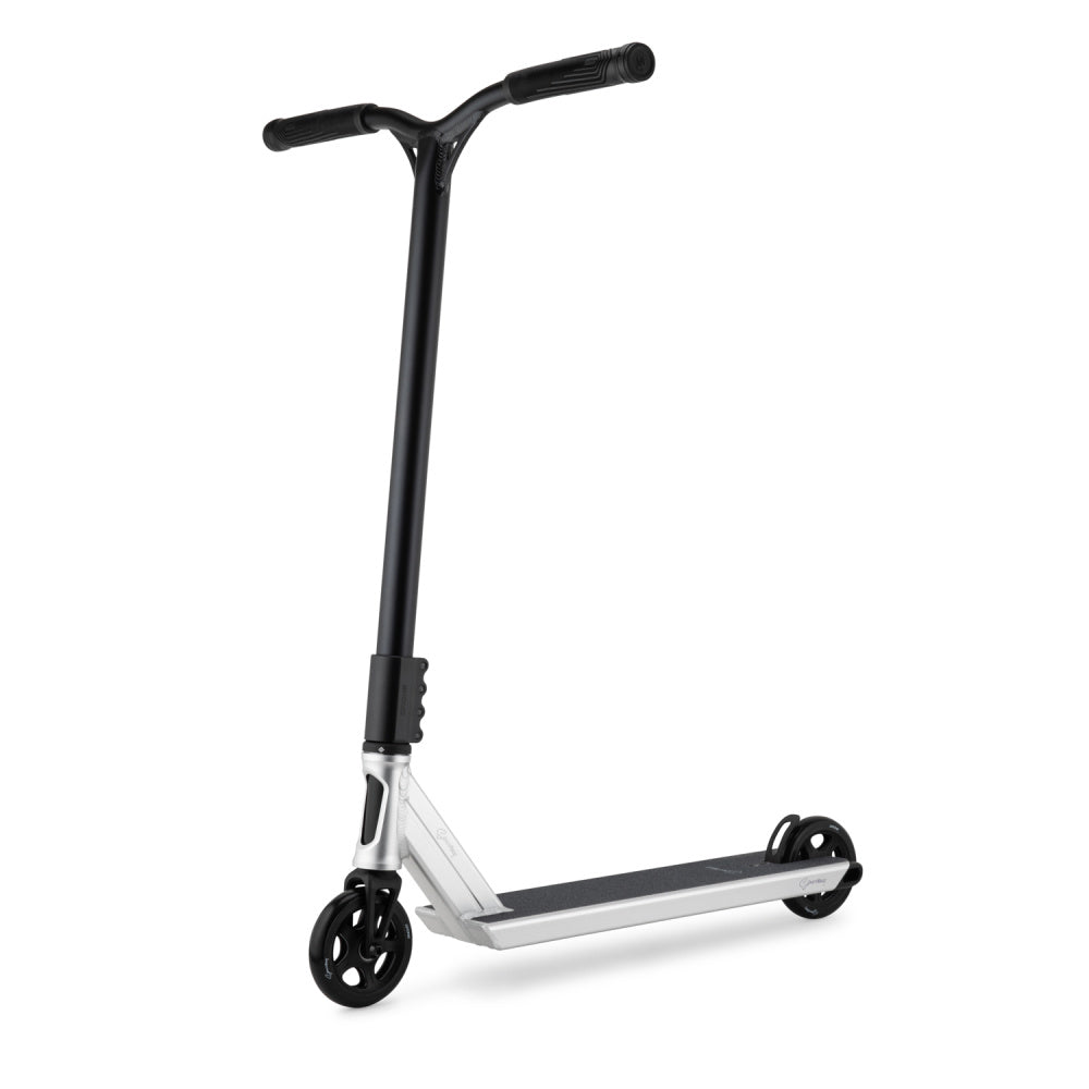 Drone-Element-Kai-Saunders-Saundezy_-Signature-Complete-Scooter-Silver