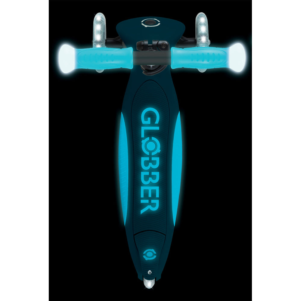 Globber-Elite-Glow-Lights-Blue-Top-View-Lit