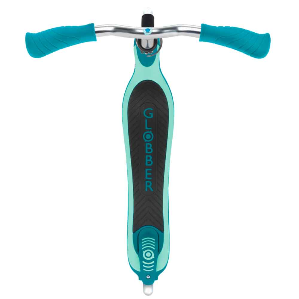 Globber-Flow-23-125-Lights-Scooter-Teal-Top-View