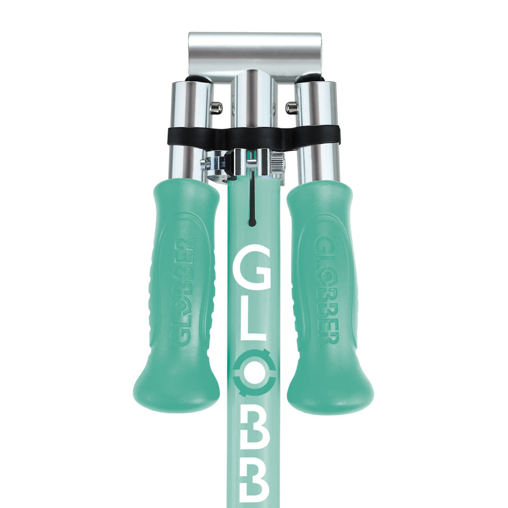 Globber-Flow-Fold-JNR-Lights-Mint-Showing-Handlebars-folded