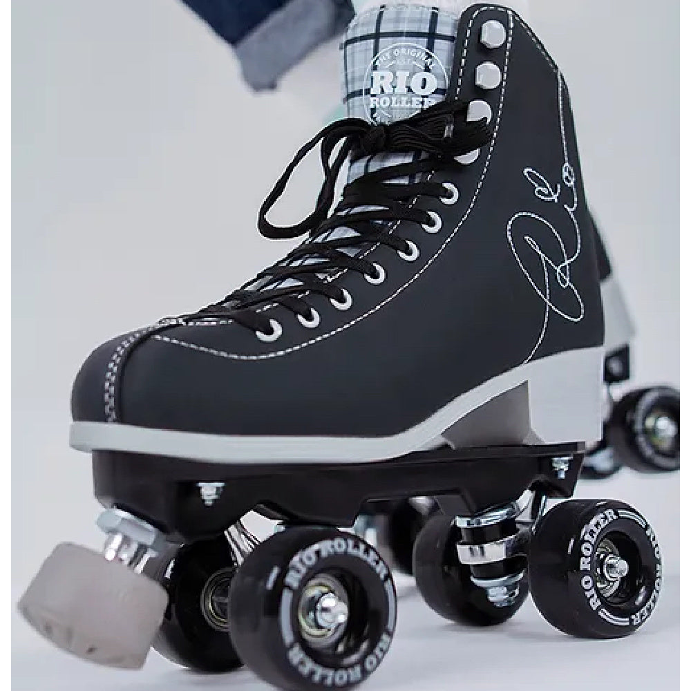 Rio-Signature-Skate-Bayside-Blades-Black-In-Use