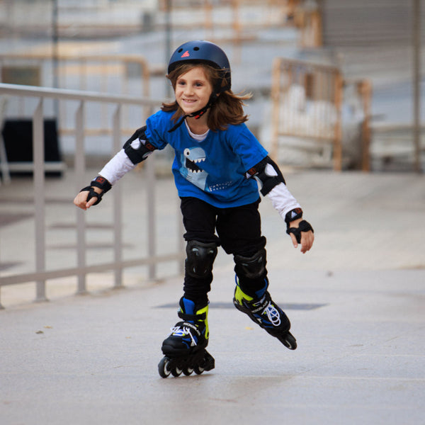 Rollerblade-Microblade-Junior-Adjustable_-Inline-Skate-Black-Blue-Lifestyle-View