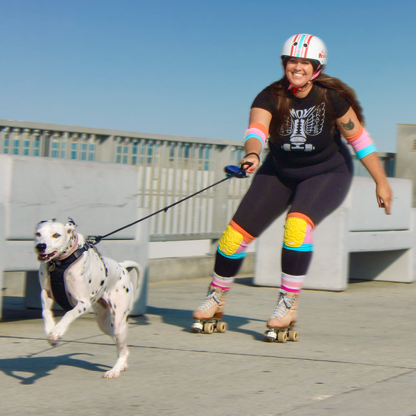 Triple-8-Covert-Moxi-Knee-Lifestyle