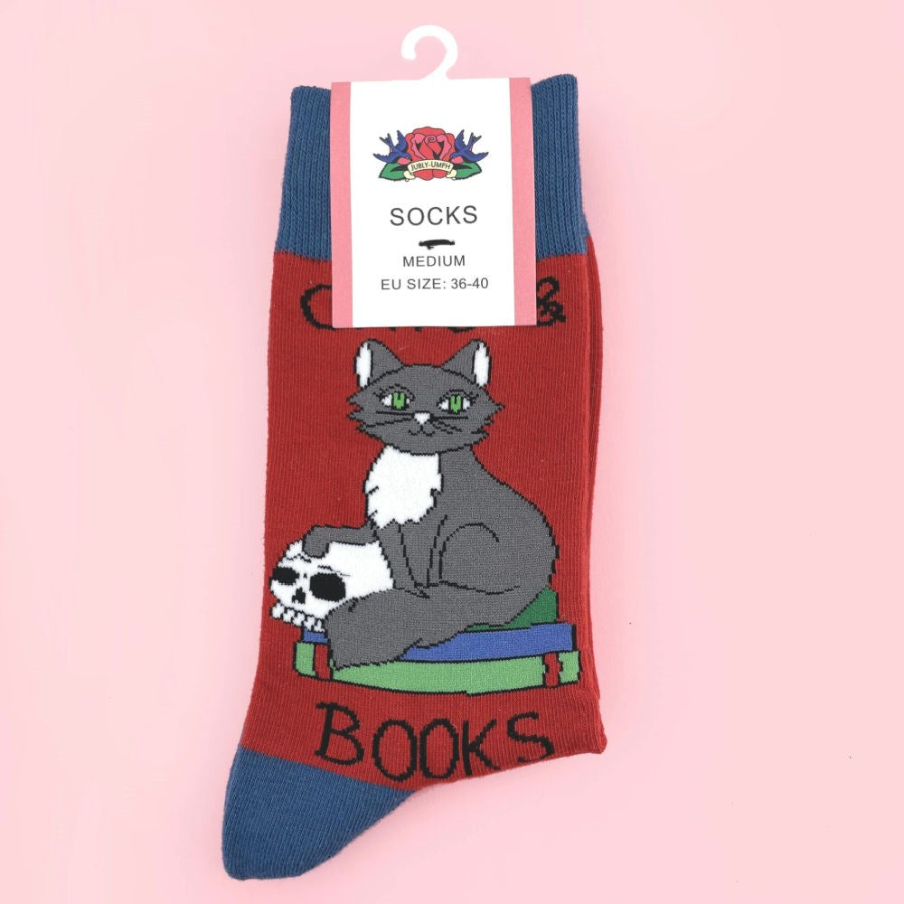JUBLY-UMPH-Cats-And-Books-Socks-Folded