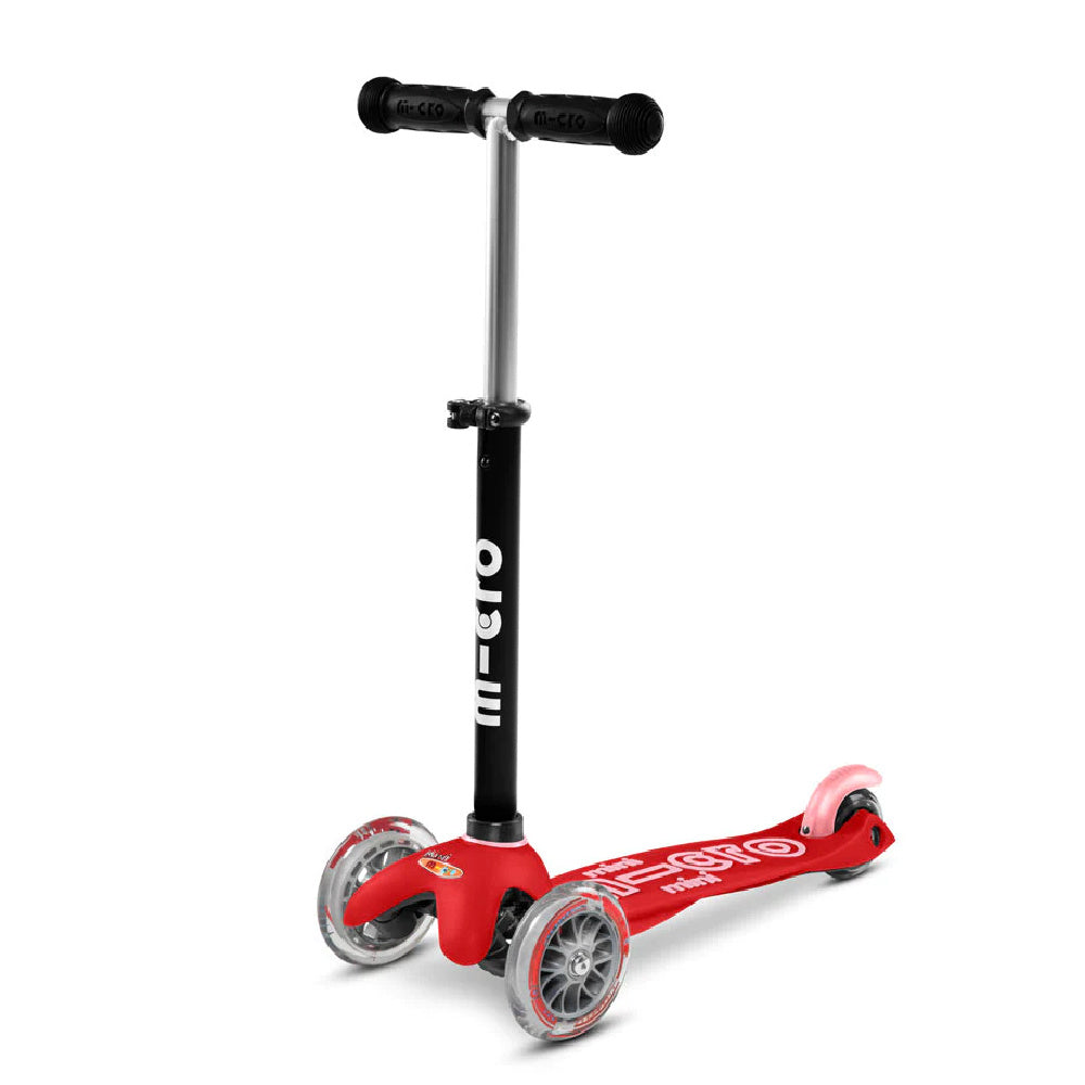 Micro-Mini-2-Go-Deluxe-Scooter-As-3-wheel-scooter-Red
